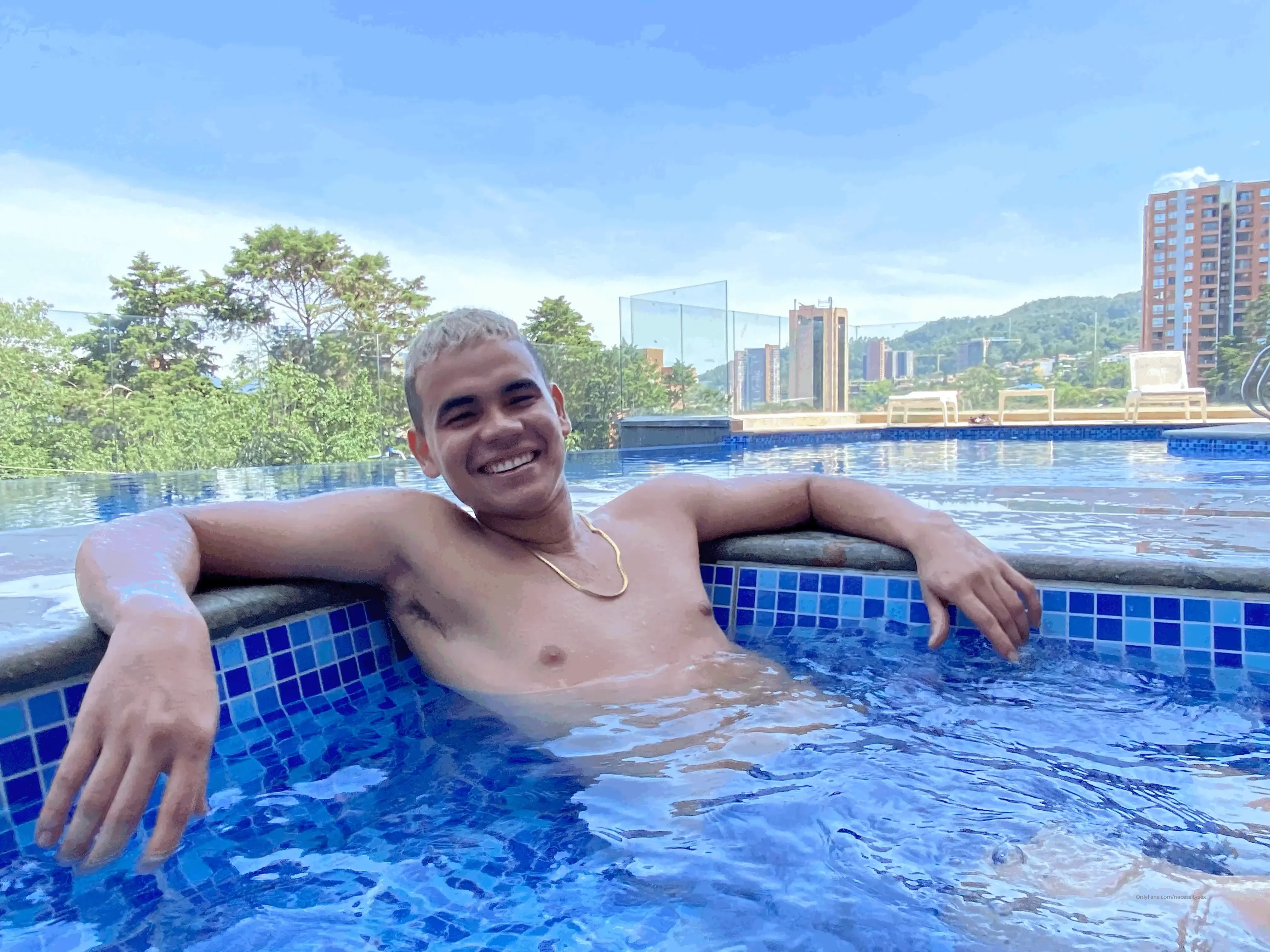 Chilling who wants a video starting here haha 