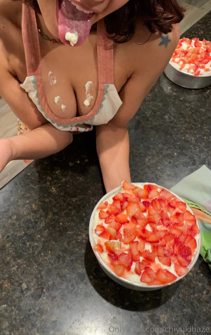 So i made a cake last night got a little messy want a slice 