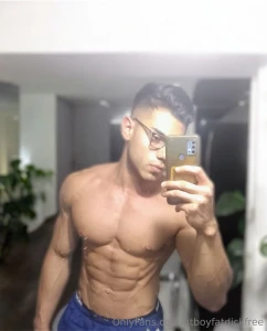 Hello i m mauro_zyzz argentine subscribe now and have a 50 discount on part 39