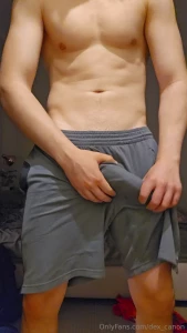 Like 50 posts and msg me to get a special video