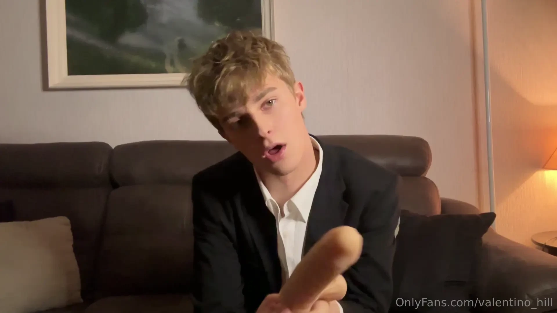 Got alone from a club last night and decided to light up your day 