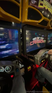 We played these racing arcade games with my friends it felt so real part 1