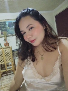 Should i continue to wear make-up every morning part 1