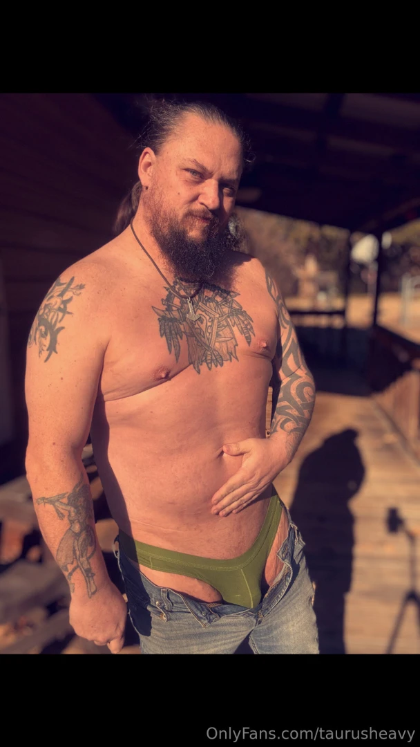 Snow on the ground again this morning i can t wait for more days like 