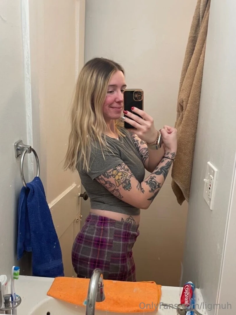 Yeah i fr need to get back into lifting if this is what i look like 