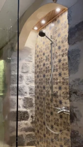 Wanna spy on me in the shower see me lather up in your inbox later