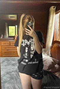 I m your messy girlfriend with darth vader pijamas today