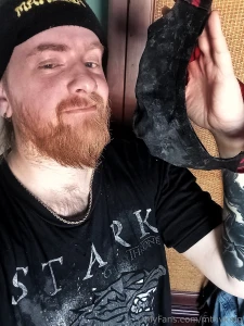 20 loads in this bad boy any you subs want 20 loads worth of dad dm me