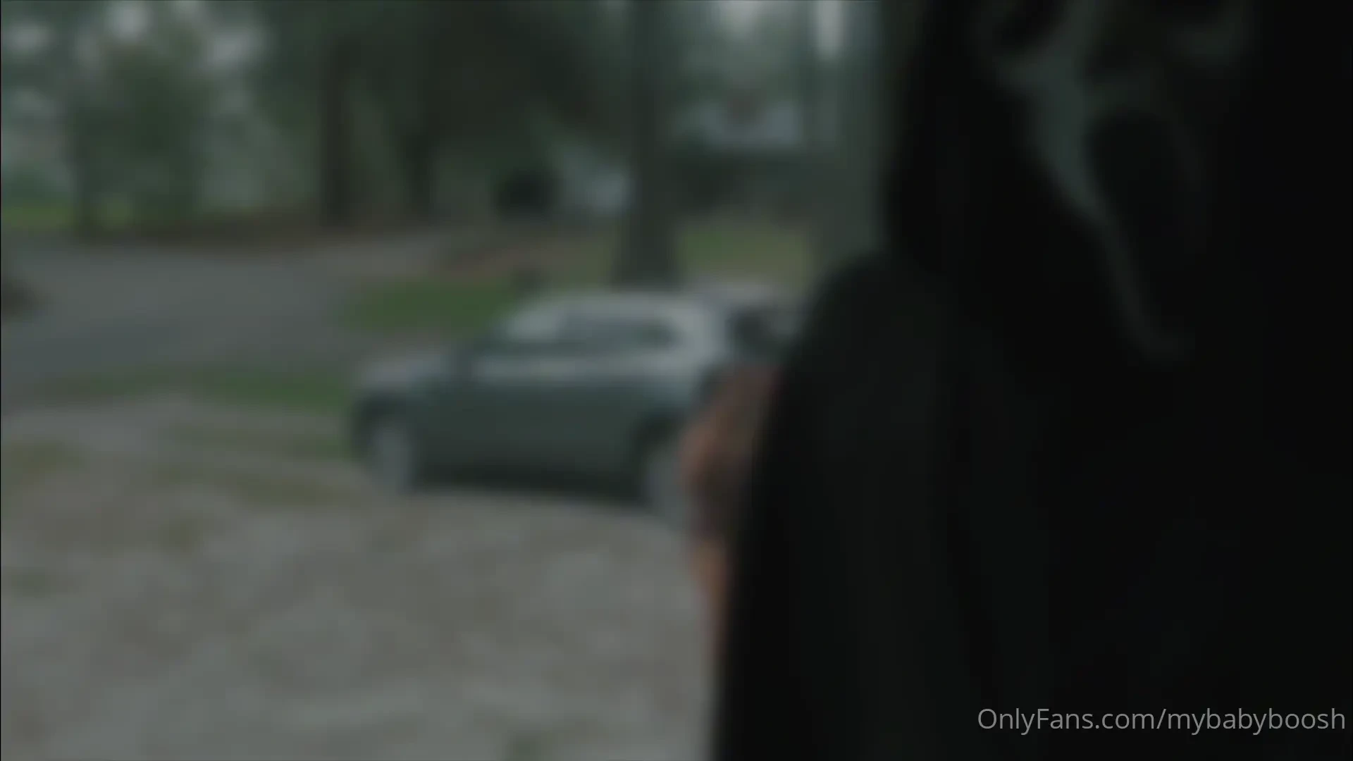 A very unserious sexy thriller 