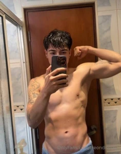 Youth style and attitude with a well-balanced physique fair skin and a part 4