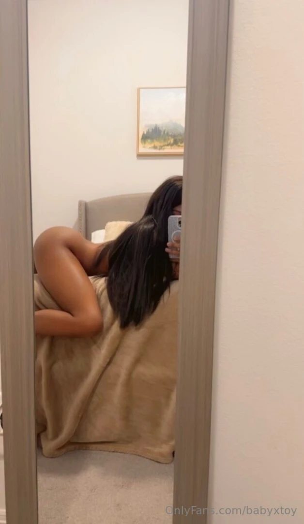 Text me im replying to messages rn im the worst texter 