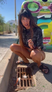 I don t know what happened during the weekend lol but i needed to pee