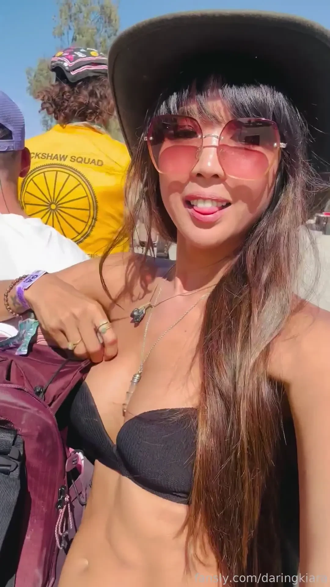 A very bumpy way of to the festival haha my titis couldnt stop 