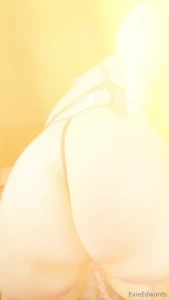 Happy humpday y all tomorrows the big day y all been to check out my