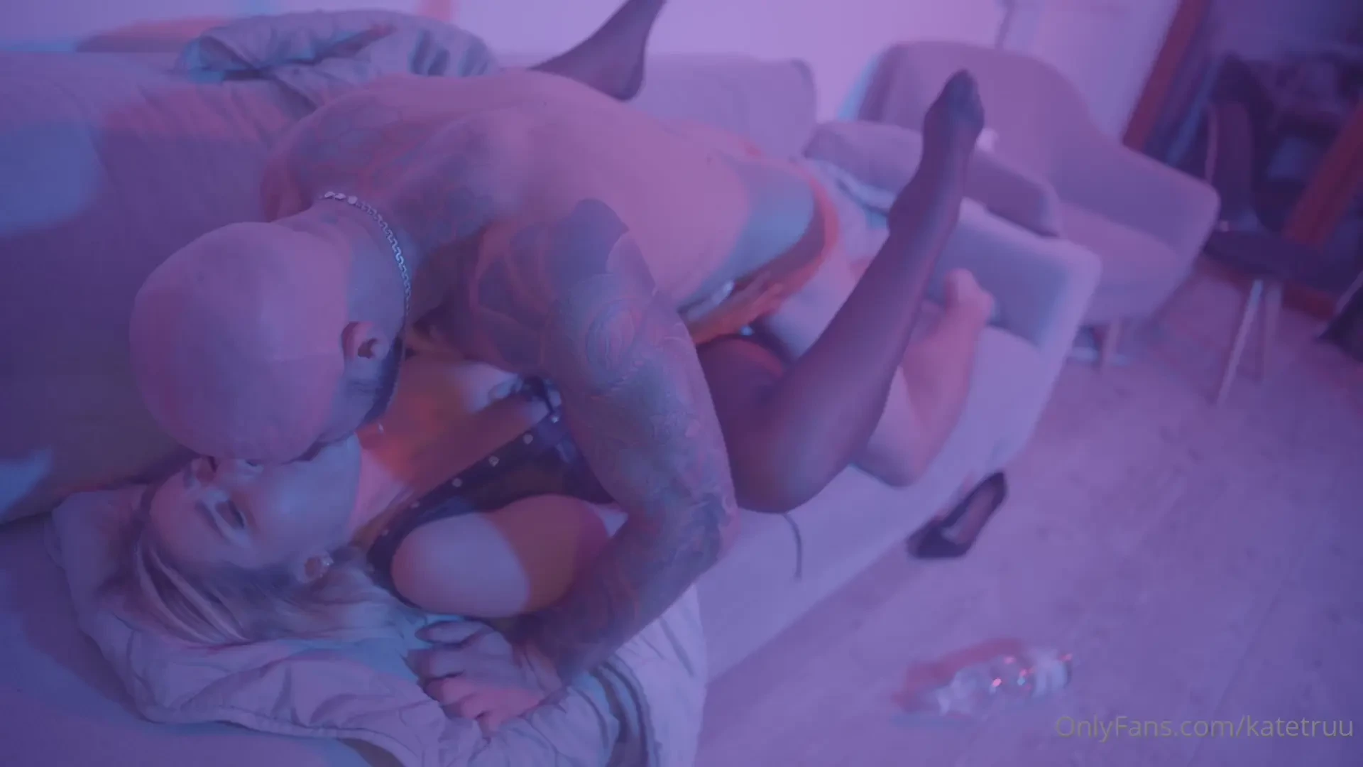 Guys check your inboxes my new video for you i want to show you how 