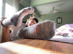 Just chilling on here wanna talk cum send me dm lt 3 part 1