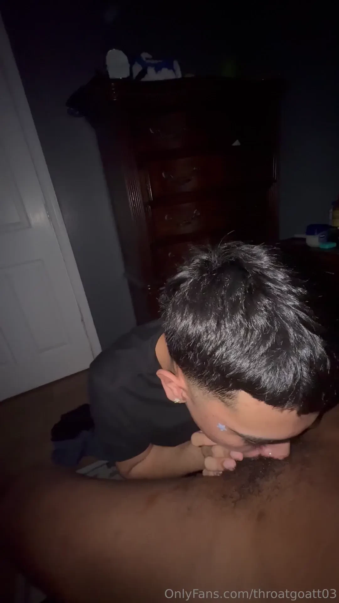 Watch me suck up the plug 