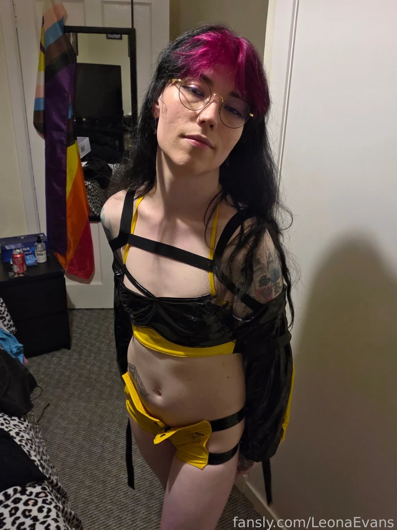 Cyberpunk vibes reminds me of rebeccas fit from edgerunners trans mtf 