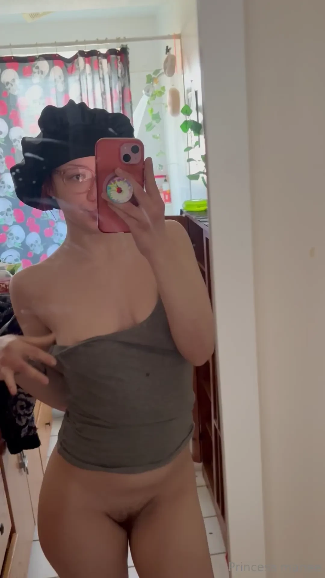 Hey babes what do you wanna see this month 