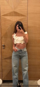 Mirror selfie do you like my outfit