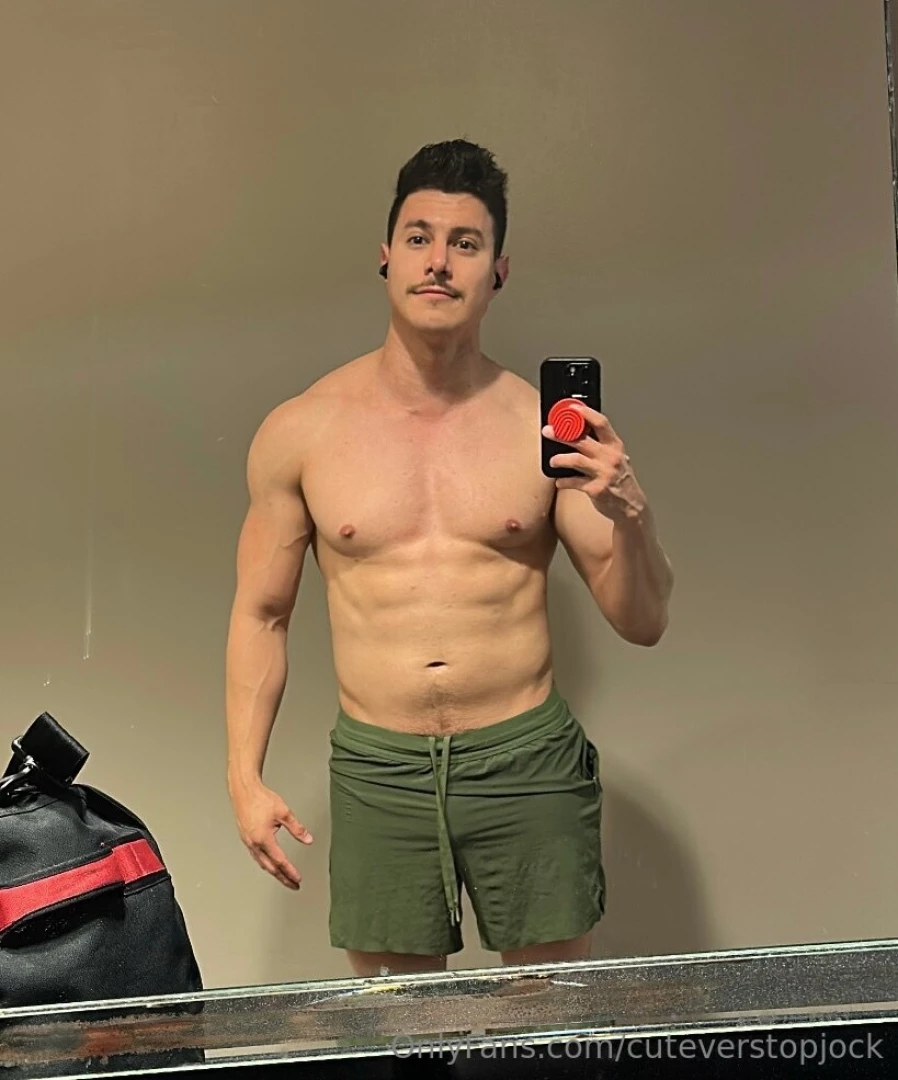 Hey beautiful people time to make more posts 