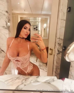 Queres ver como se la chupo bb y arde de placer