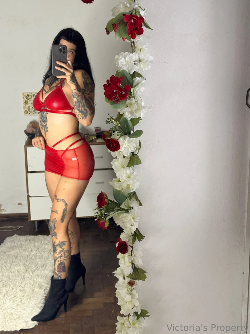 Red monday i want you to surrender to me i want to take your body and 