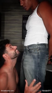 Met up with the super sexy throatbuddy in the city gave him a big west