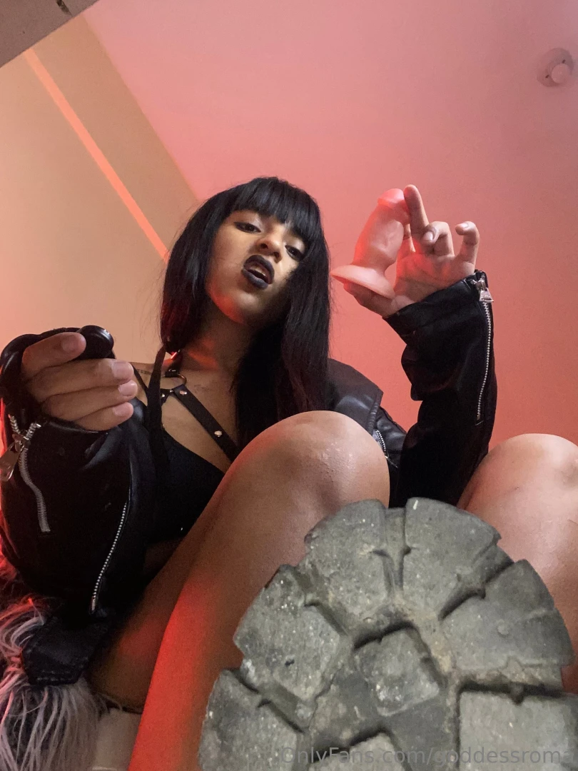 Your tiny clit would never give me pleasure 
