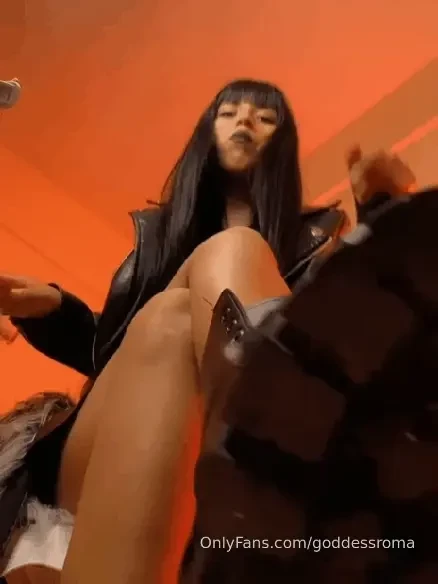 Guess what i m saying if you guess you get a prize 