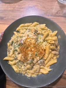 Good food and a great view whilst my pussy gets ruined always hits