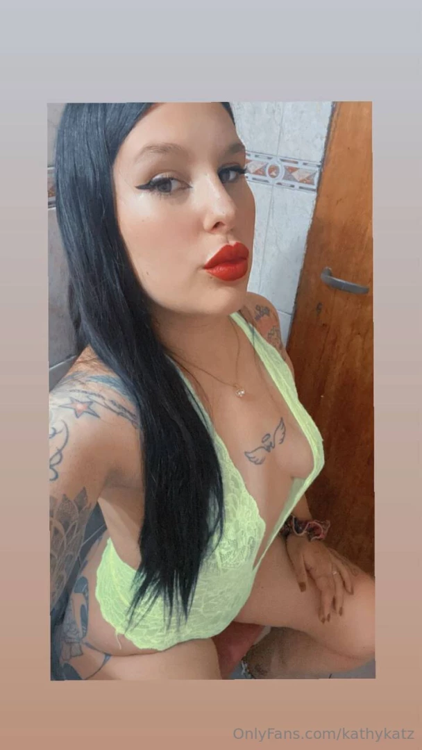 Hello my love my name is cata i am a creator of content and unique 