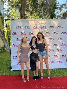 Carpet pics with my girls xelizabethskylarx thenicolearia part 2