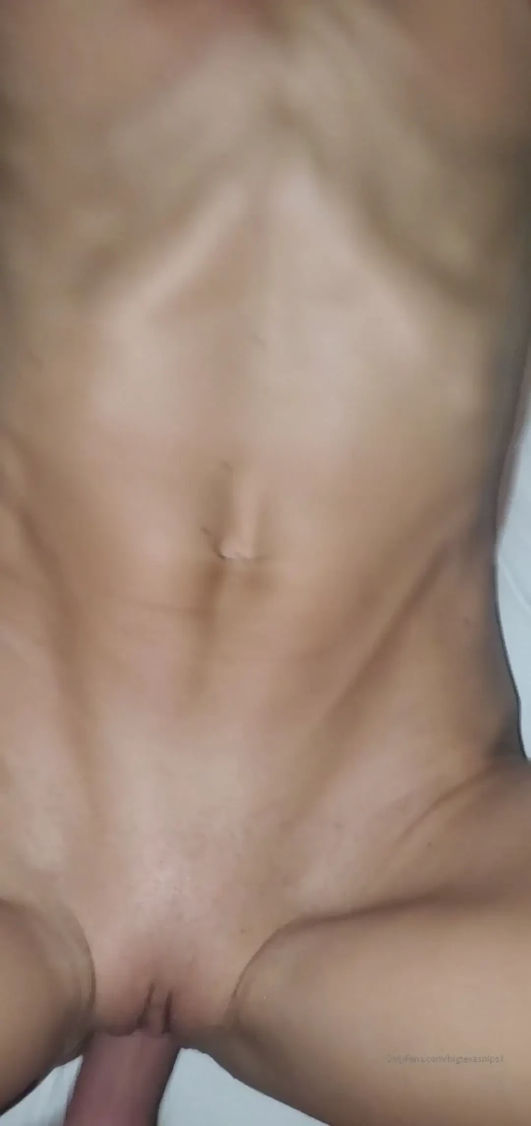 I love being pounded and cummed 