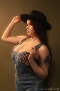 Cow-girl series lt 3 regardes tes messages priv s pour voir la vid o part 1