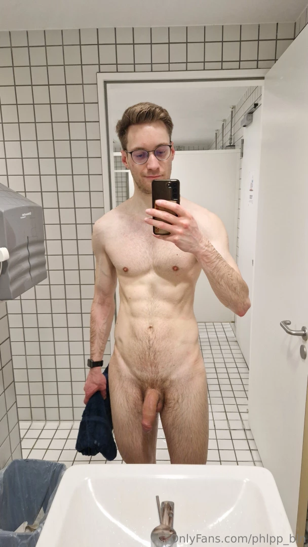 Komme gerade vom schwimmen zur ck 