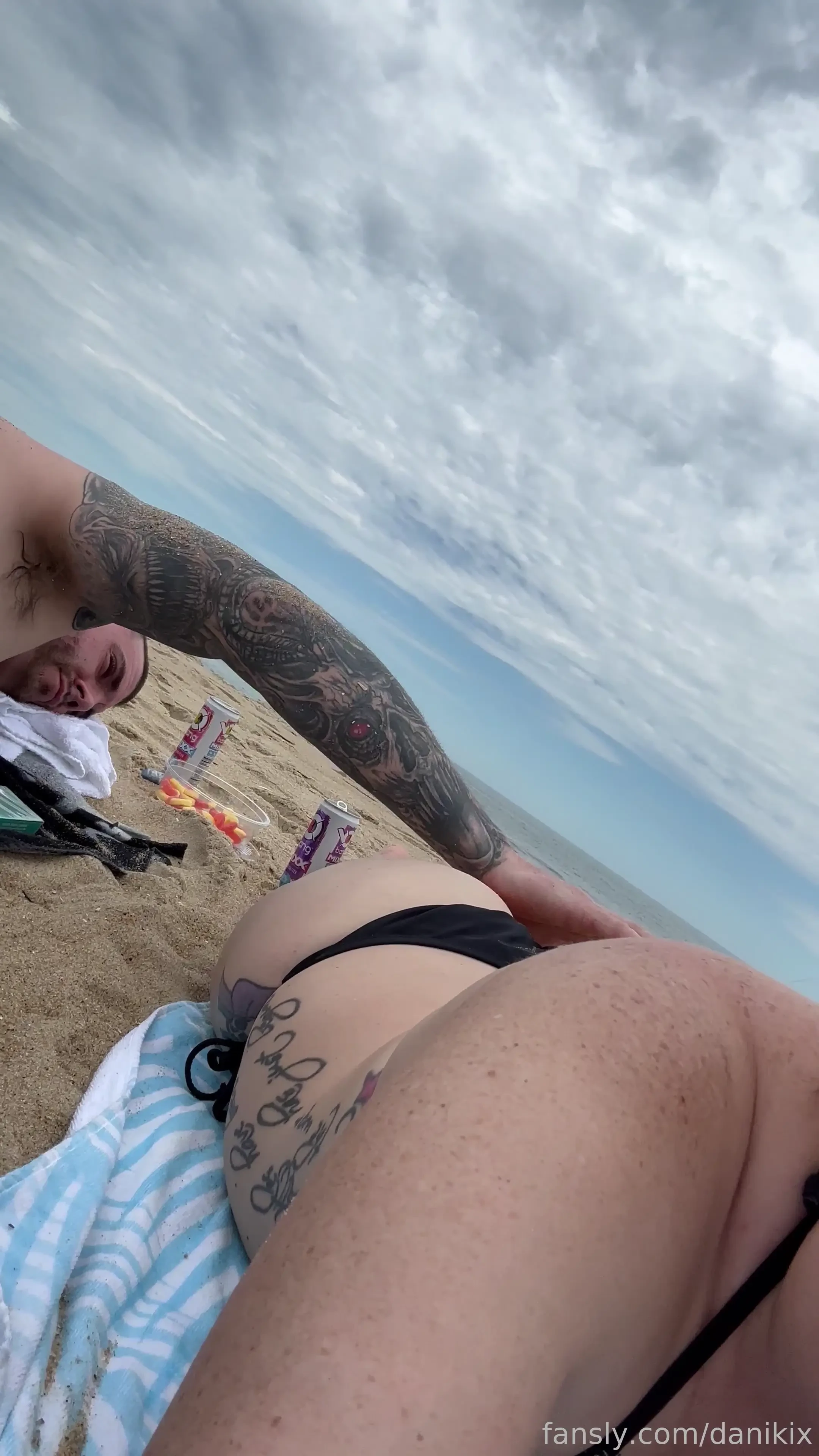 Would you help if i had sand on my booty 