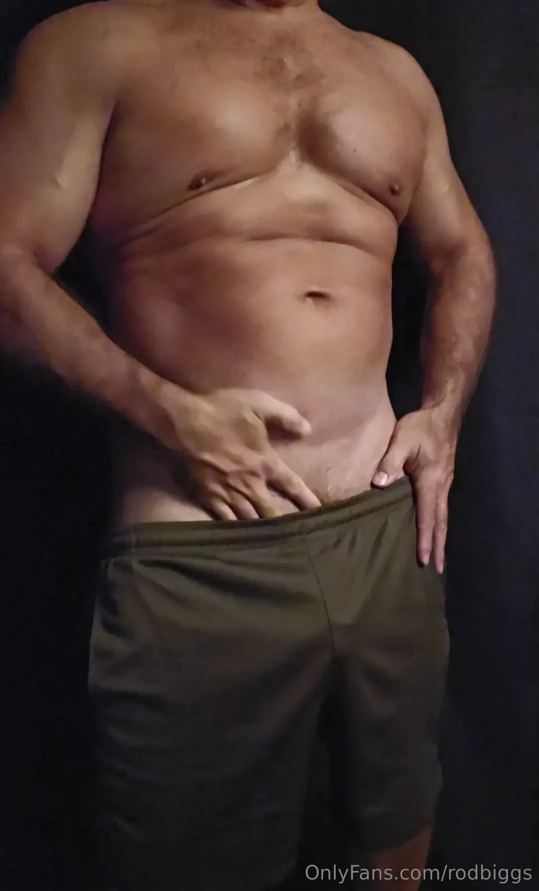 Dropping them shorts slow 