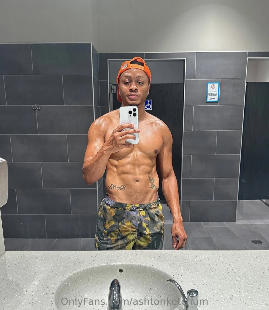 The lighting here eats 