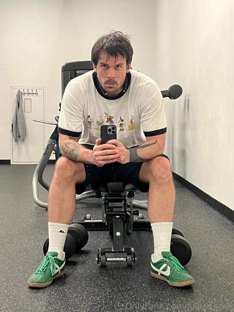 Should i drop something new what do yall wanna see 