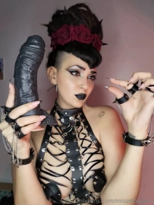 Left right one makes me moan the other makes me yawn you really