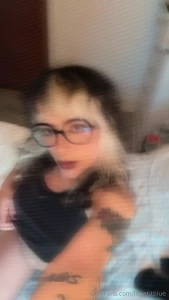 Se imaginan entrar a su cuarto y verme en su camita mientras les pido