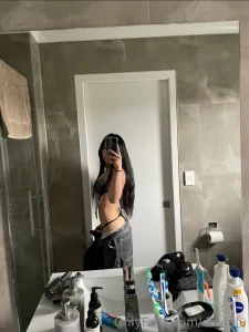 Mirror s got me looking naughty