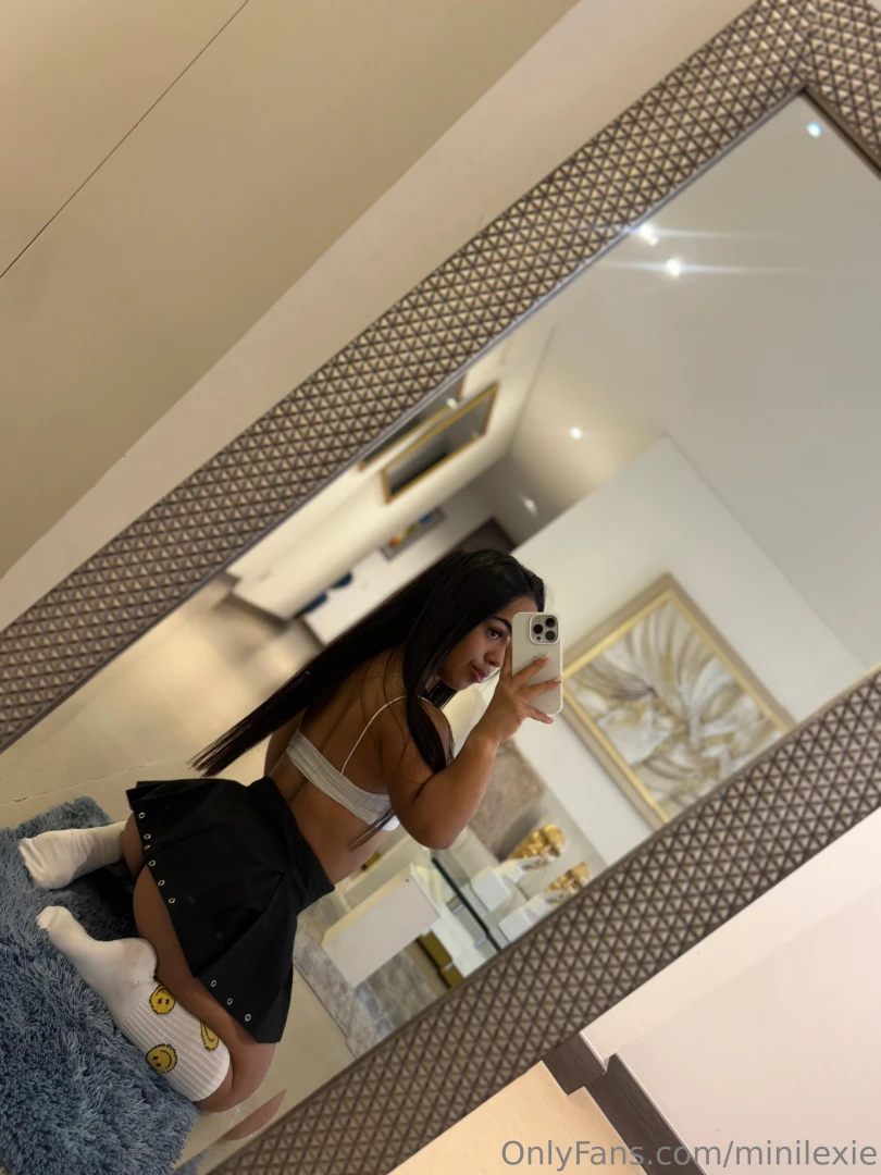 Should i lift my skirt a little 