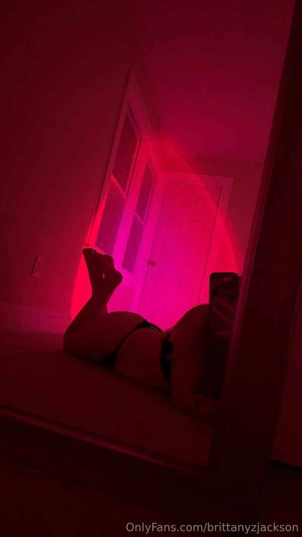 Happy hump day dm me for all special requests 