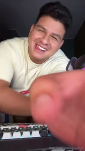 Esperando una chupada rica estoy muy calienteeeee part 1