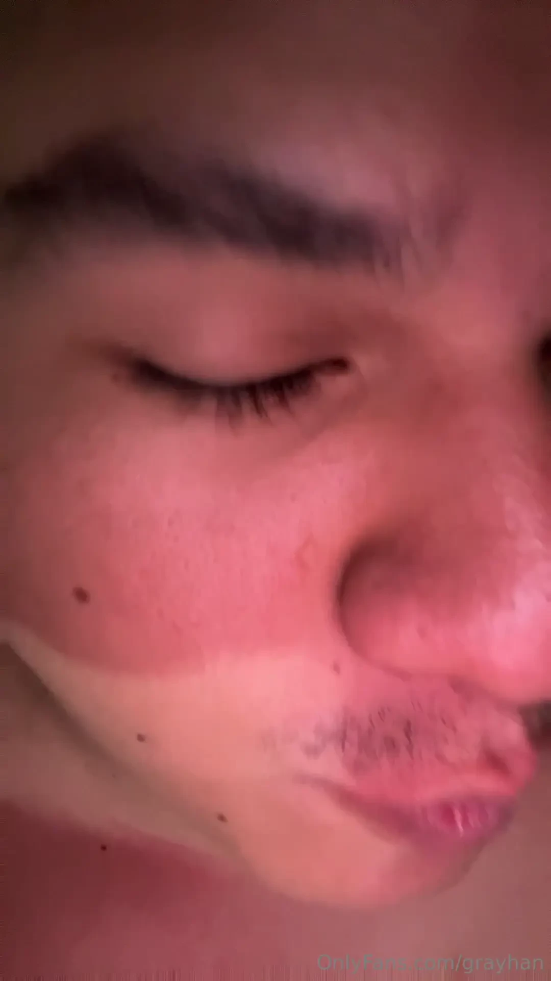 Esperando una chupada rica estoy muy calienteeeee 