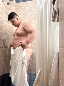 Buenassss buenas acabo de enviarte contenido duch ndome completamente part 1