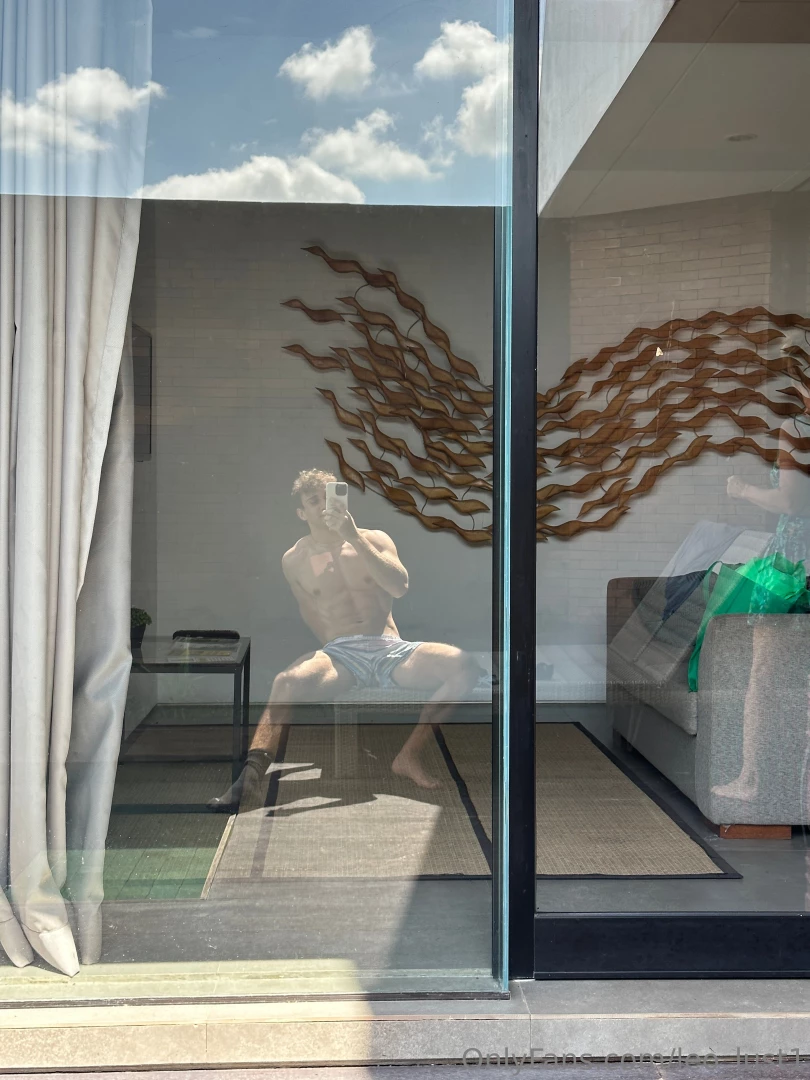 Another victim of my reflection selfies part 1 