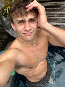 Quick dip to start of the new week if only i had some company part 1